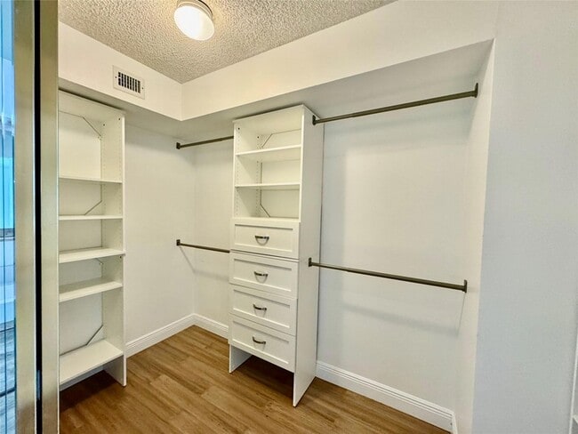 Building Photo - 5357 Buckhead Cir