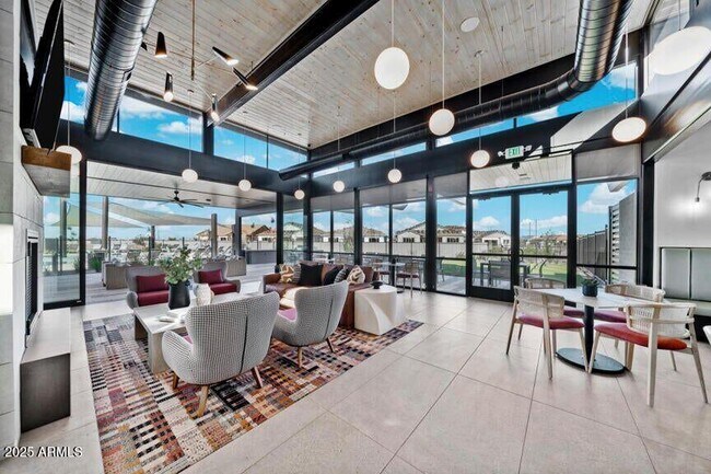 Building Photo - 3949 S Verbena