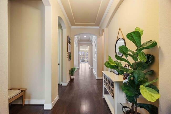 Building Photo - 931 Abelia Ave