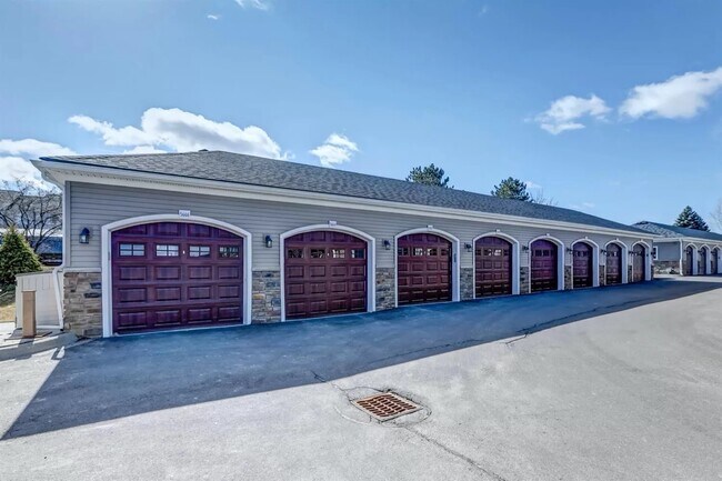 Building Photo - 5660 Arbor Chase Dr