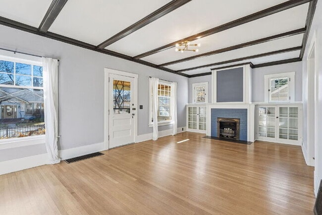 Building Photo - Rare Rental in Old North End with Private Yard & Garage