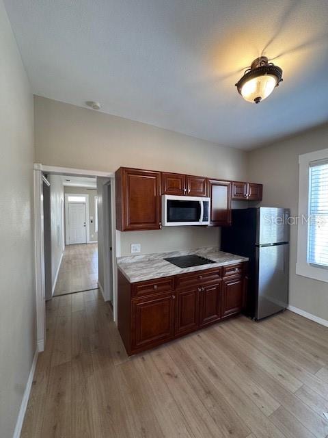 Building Photo - 1910 E Columbus Dr