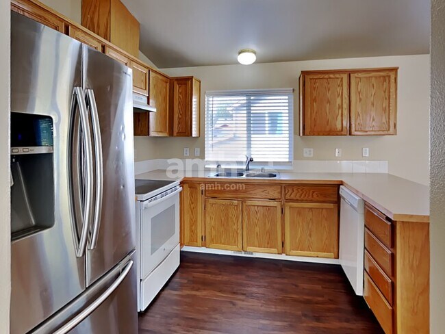 Building Photo - 5725 209th St E