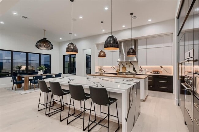 Building Photo - 6008 Lantern View Dr