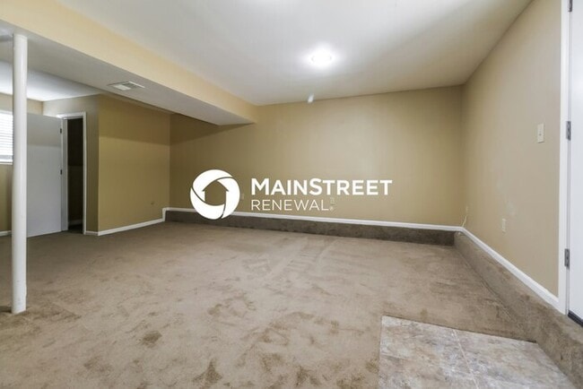 Building Photo - 3 Bedroom Pet-Friendly Home in Kansas City, MO with Main Street Renewal