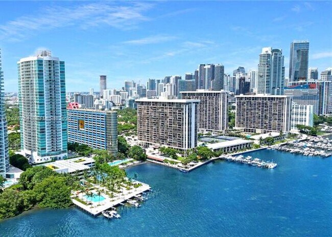 Building Photo - 2101 Brickell Ave