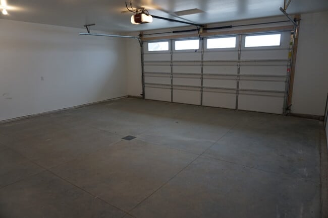 Building Photo - 3811 Stacy Dr