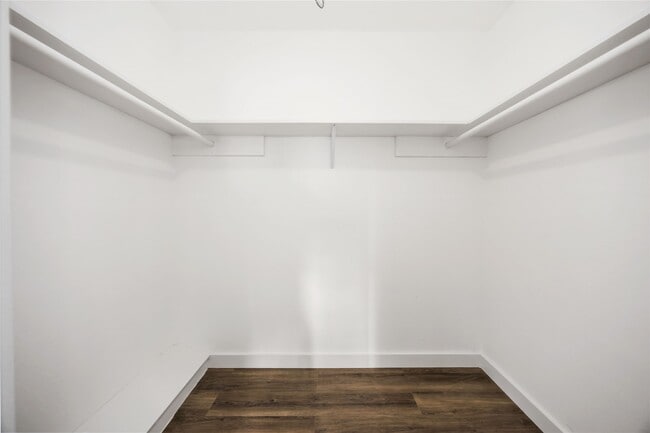 Building Photo - 12418 A Bar Dr