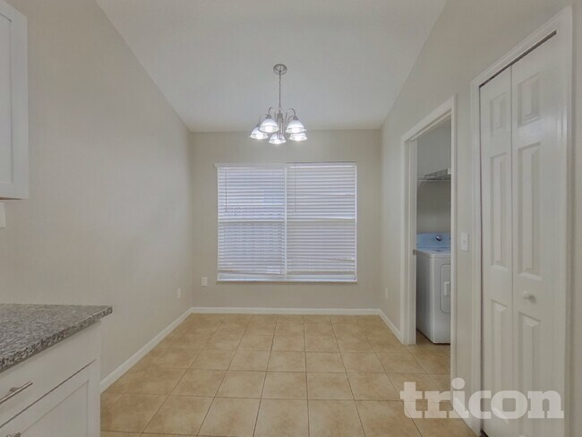 Building Photo - 8008 Elmstone Cir