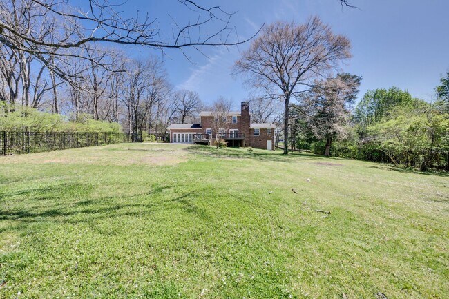 Building Photo - 795 Greeley Dr