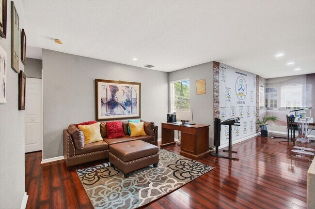 Building Photo - 5057 Sancerre Cir