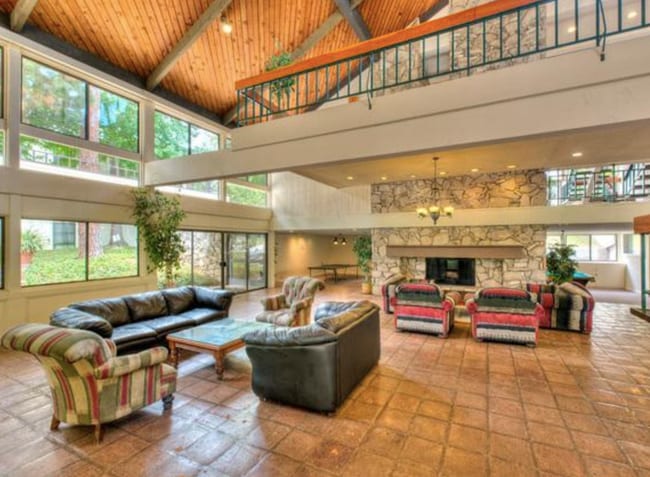 Complex clubhouse - 7742 Redlands St