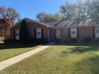 Building Photo - 3-Bedroom 2-bath home