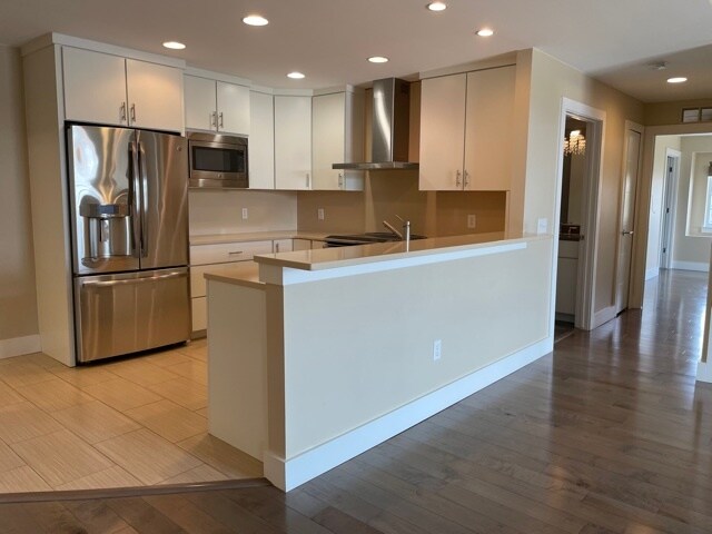 Building Photo - 5735 Acorn Ln