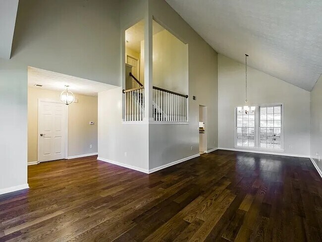 Building Photo - 4947 Clubgreen Summit