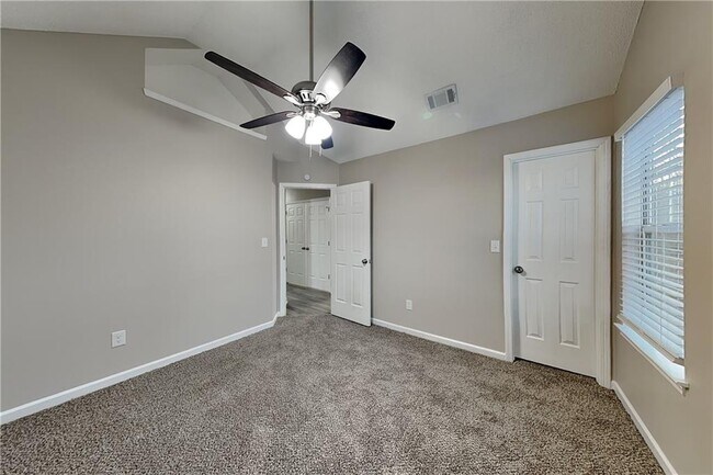 Building Photo - 3310 N Winds Trail