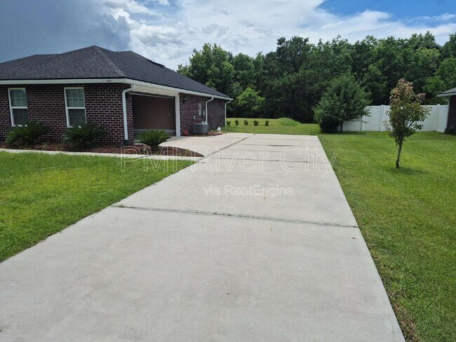 Building Photo - 53671 Carrington Dr