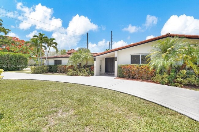 Building Photo - 7700 SW 139th Ter