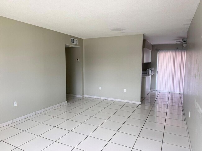 Building Photo - 5317 Curry Ford Rd