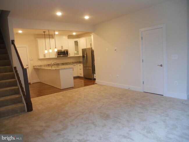 Building Photo - 20571 Milbridge Ter