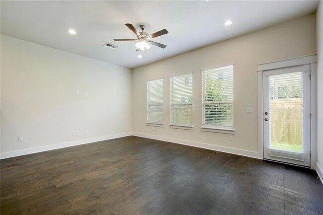 Building Photo - 13501 Metric Blvd