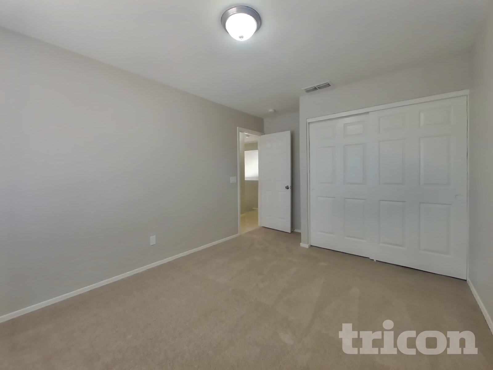 Building Photo - 14725 W Lamoille Dr