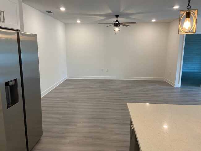 Building Photo - 8501 SE 160th Pl