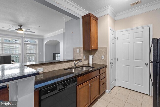 Building Photo - 508 Sunset View Terrace SE