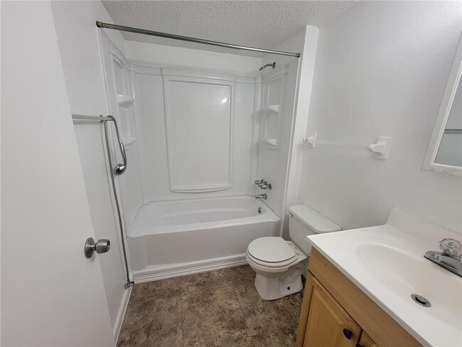 Building Photo - 11630 SE 57th Ct
