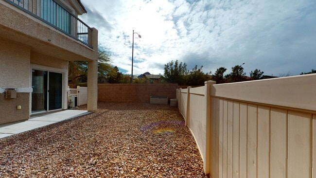 Building Photo - 2 Story Townhome located in Henderson