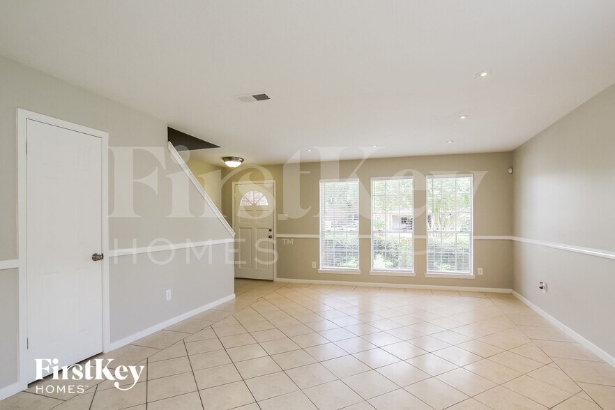 Building Photo - 18030 June Forest Dr