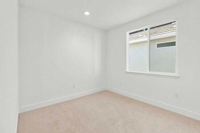 Building Photo - Modern 3-Story New Construction Home in North Napa