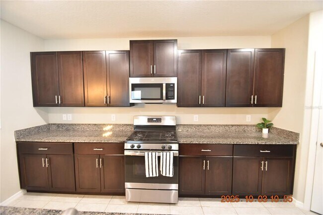 Building Photo - 9511 Channing Hill Dr