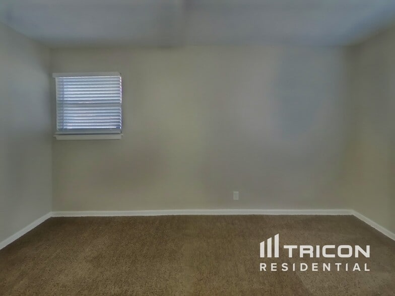 Building Photo - 244 Emporia Blvd