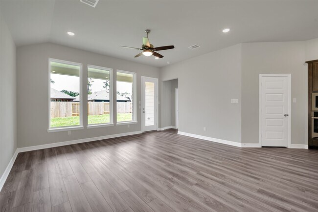 Building Photo - 529 Cedar Harbor Ct