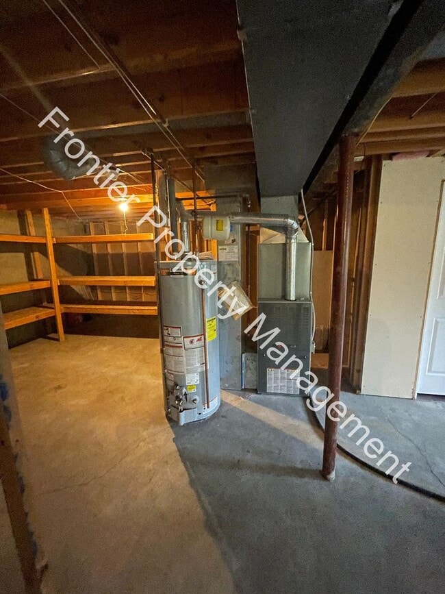 Building Photo - 2116 Doe Run Dr