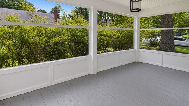 Building Photo - Heart of Woodland Heights just blocks from JRPS, Renovated 2BR / 1.5BA home with gardens