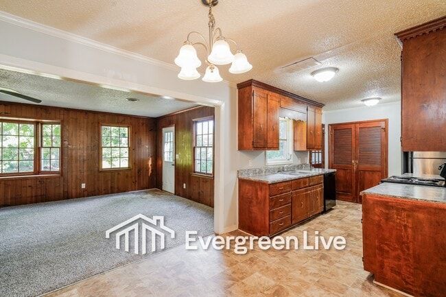 Building Photo - 1602 St Michaels Rd