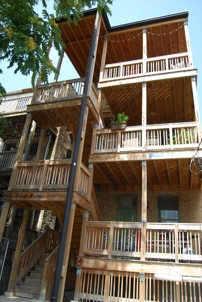 Porch System - 2129 W Potomac Ave