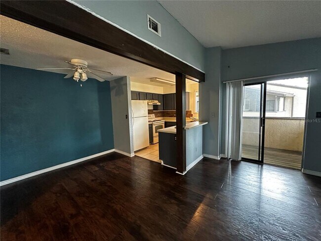 Building Photo - 2942 Antique Oaks Cir