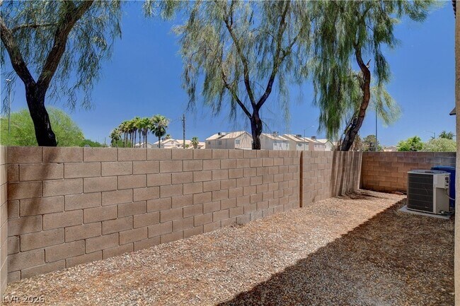 Building Photo - 4208 Perfect Drift St