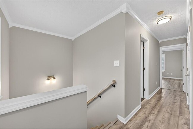 Building Photo - 1418 Shiloh Way NW