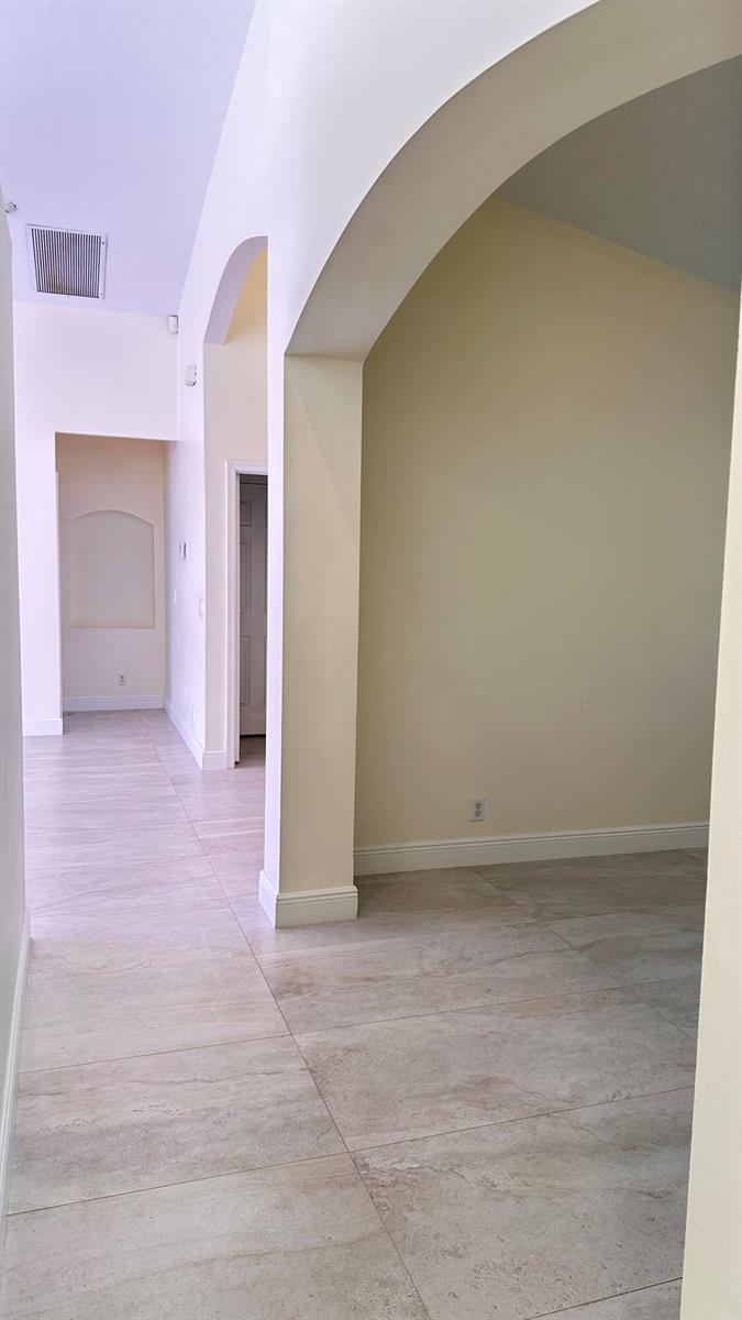 Building Photo - 19010 SW 10th St