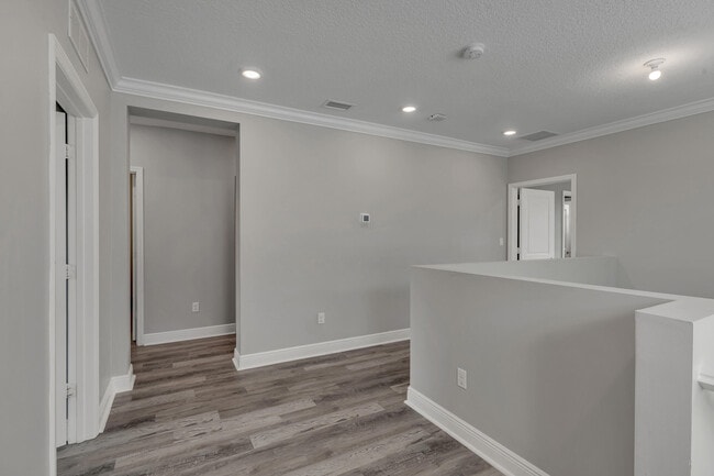 Building Photo - 4340 Veleiros Ave