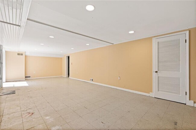 Building Photo - 3269 Pamlico Dr SW