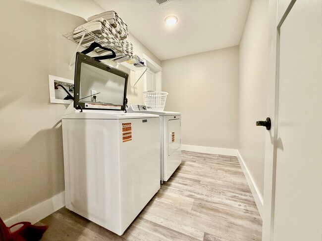 Building Photo - New Construction Home In West Chester, OH 5 BR