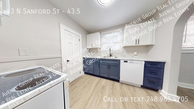 Building Photo - 43 N Sanford St