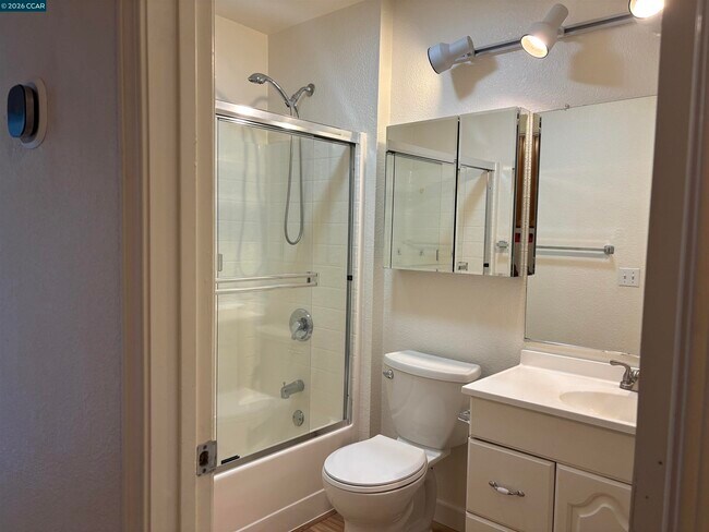 Building Photo - 1888 Badger Pass Way