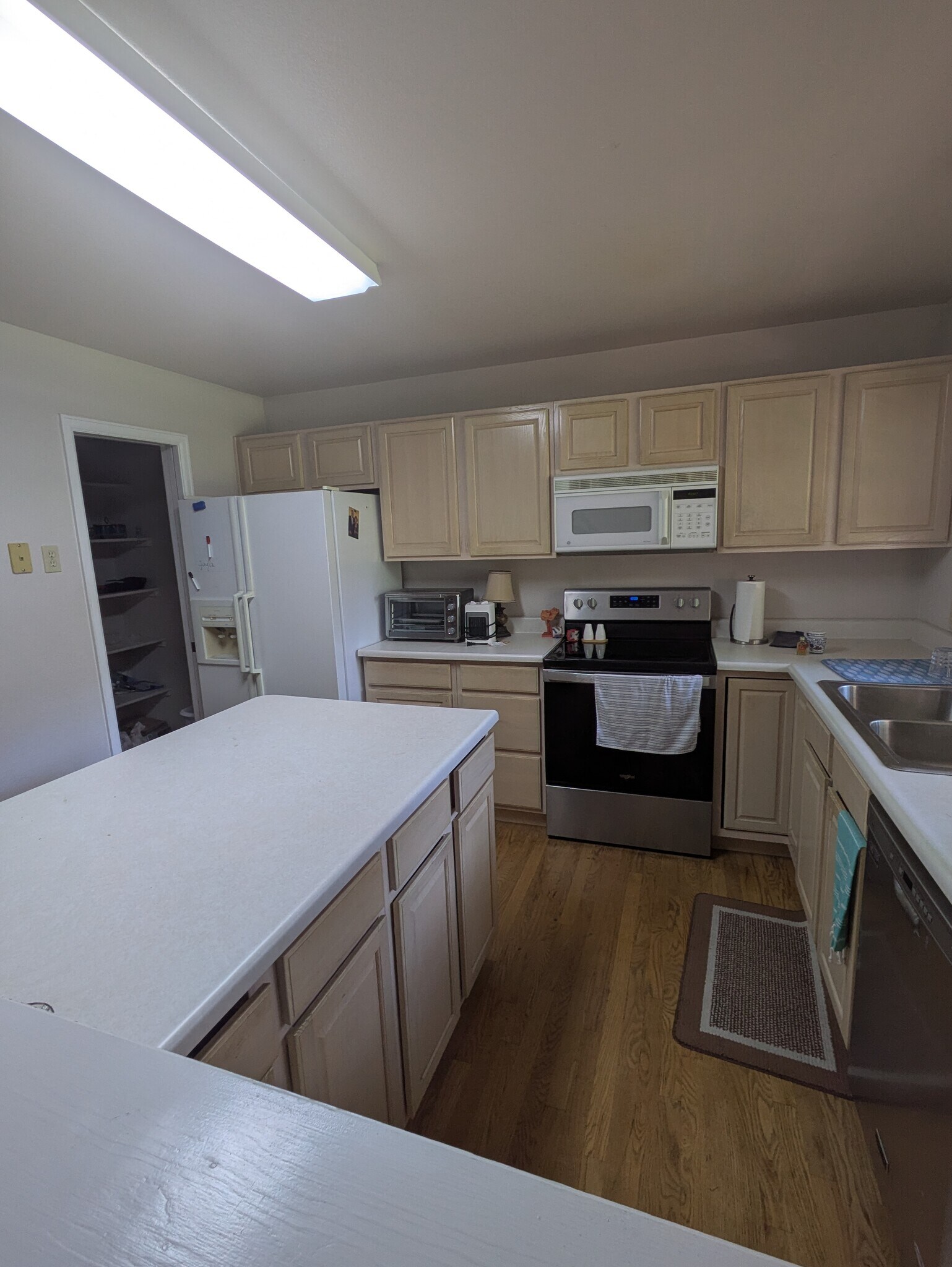Building Photo - 3080 Capstan Way