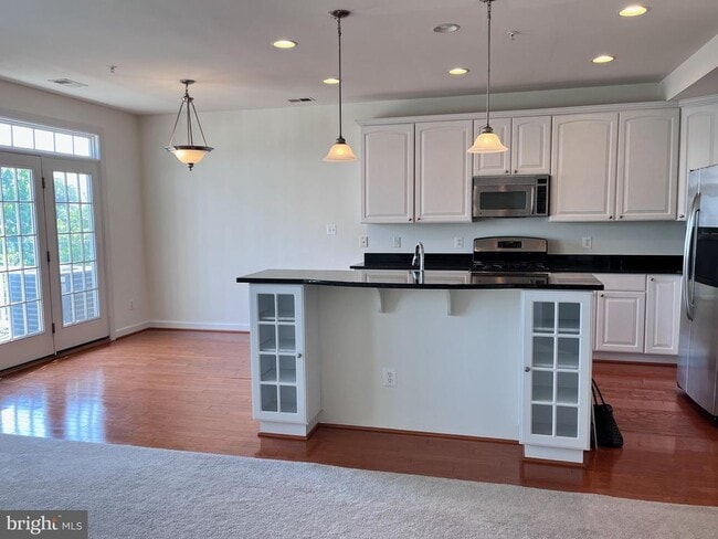 Building Photo - 5605 Harrington Falls Ln